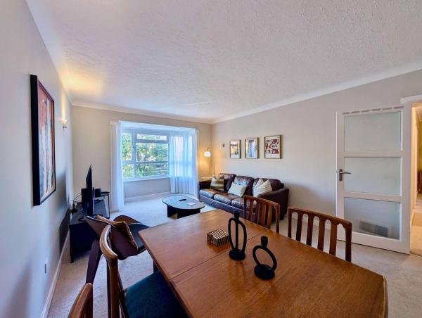 Surbiton Gem 5 Min To Station & Free Parking - Epsom