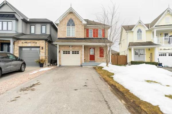 Private Rooms In A House - Newcastle, ON, Canada