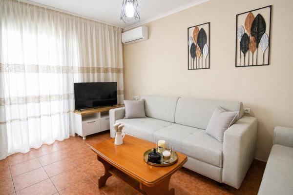 A la foto es mostra l'objecte Avra Luxury Apartment &Cozy Stay & Easy parking situat a la ciutat de Gjirokastër.