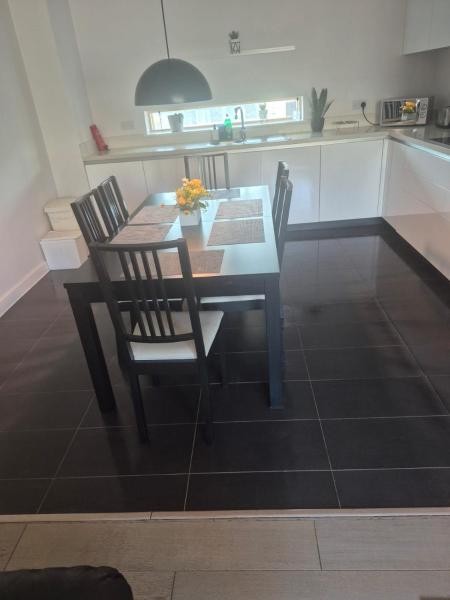 Near Hospital And Campus In Addenbrooke - Cambridge
