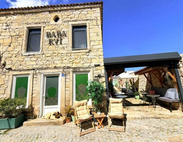 På billedet ses objektet Baba Evi Alaçatı beliggende i byen Çeşme.