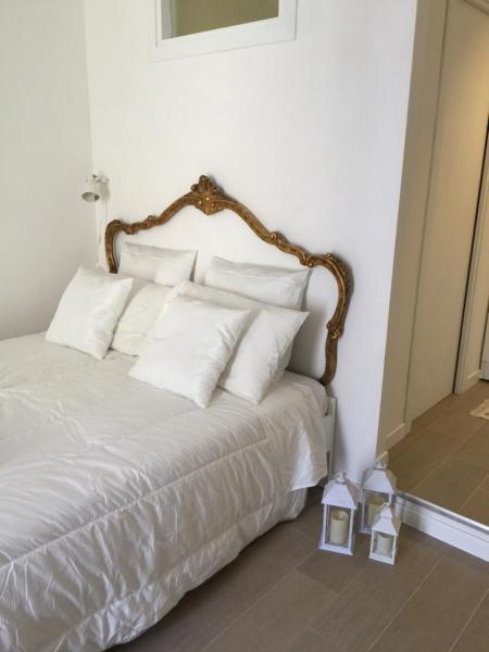 En la foto se muestra el objeto Cosy Home Napoli ubicado en la ciudad de Nápoles.