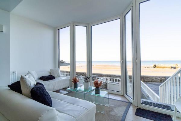 Villa Bellevue With Panoramic Sea View - Arromanches-les-Bains