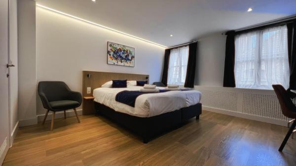 A la foto es mostra l'objecte Hotel Montovani situat a la ciutat de Bruges.