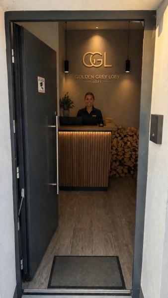 Golden Grey Loft Bahrenfeld Volkspark Hamburg -