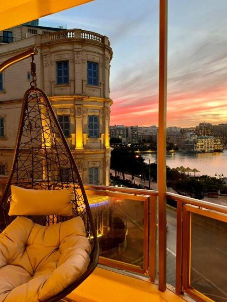 Tower Road - Sea Front - Spectacular Views - Valletta, Malta