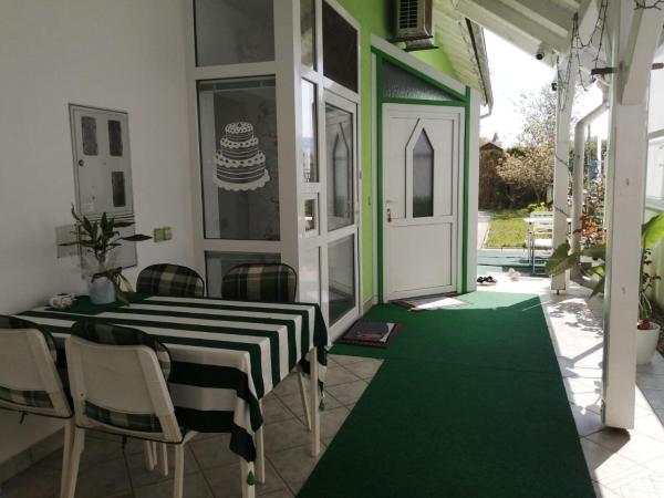 Apartments With Parking Space Stubicke Toplice, Zagorje - 25679 - Zlatar