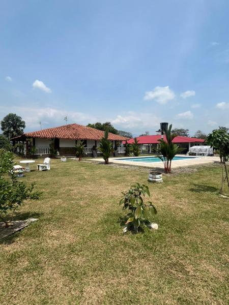 Quinta Campestre Bella Vista - Acacias