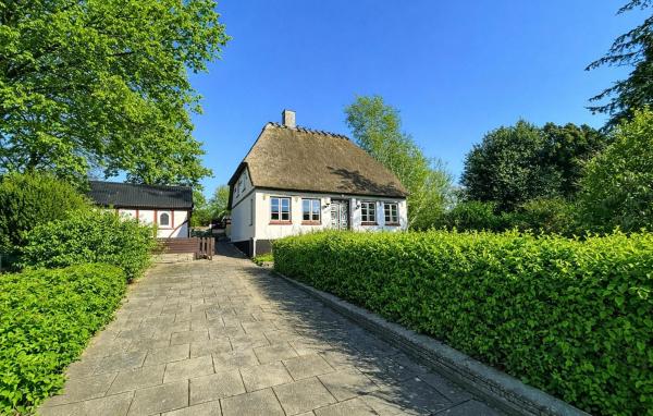 4 Bedroom Nice Home In Nordborg - Denmark