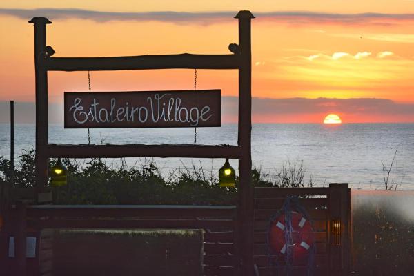 Na foto é possível ver o objeto Pousada Estaleiro Village - Frente Mar localizado na cidade de Estaleiro.