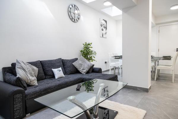 West Hampstead 3BR - with Fast WiFi - Sofa Bed & Workstation, London