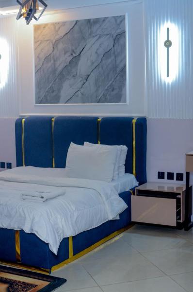 Henry George Hotel Ltd - Lagos
