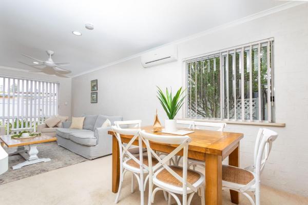 Greystanes - Yamba