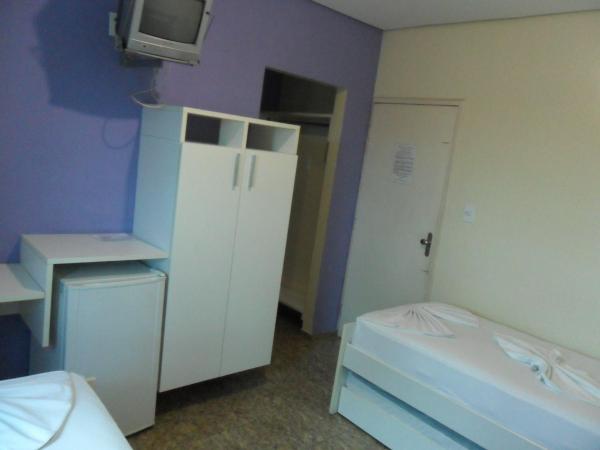 A la foto es mostra l'objecte Comodoro Hotel e Churrascaria situat a la ciutat de Floriano.