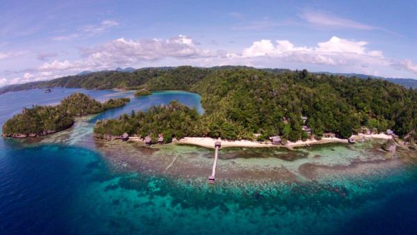 The photo shows the Kadidiri Paradise located in the city of Wakai.
