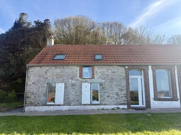 Maison En Pierre Avec Magnifique Vue Mer - Château de Nacqueville
