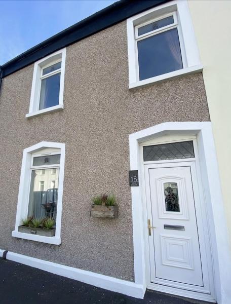 Cardiff - Spacious City 4 Bed Home - Cardiff