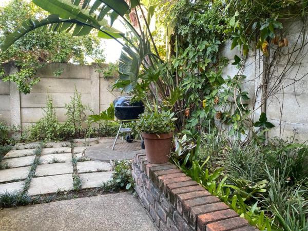 Garden Flat With Ac Self Catering - East London