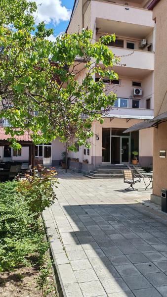Areg Hotel, Erevan