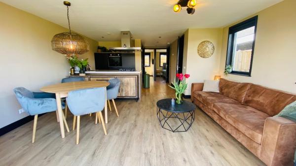 Family Holiday Home By Beach And Forest - Nordholland