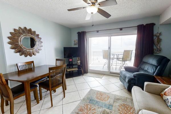 Comfortable Gulf-front Condo With Pool Hot Tub Washer Dryer & Central Ac - 굴프 쇼어스