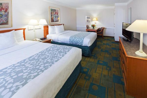 Foto 9: Super 8 by Wyndham Eagle Pass