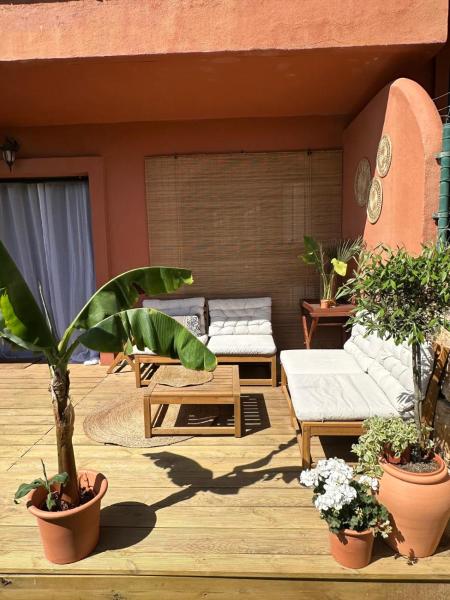 Estepona Apartamento En Planta Baja Con Jardín Privado Y Siete Piscinas - Estepona