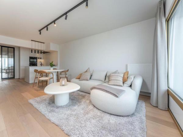 Seafront Apartment In Blankenberge With Balcony - Bruges