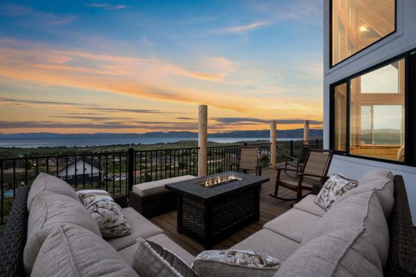 Sleeps 28, Hot Tub, Ideal Beach Access, 5000 Sqft - 가든