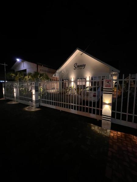 Snowy Lodge, fully airconditioned & luxurious apartments, Paramaribo