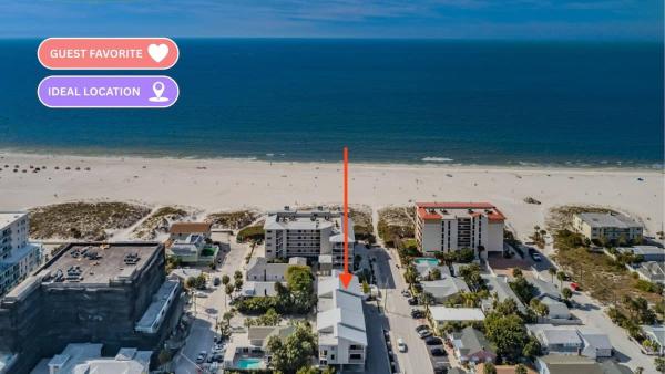 Hidden Beach Retreat - Indian Rocks Beach, FL