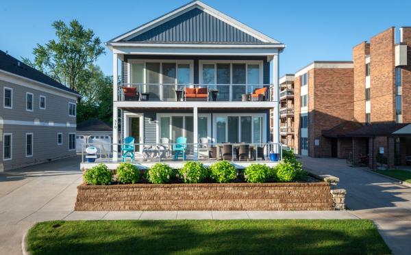Luxury Harbor View Home In The Heart Of Downtown - South Haven, MI