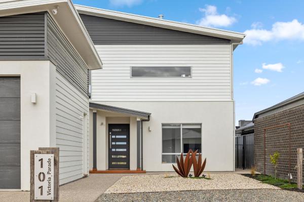 Lagoon Views - Milang