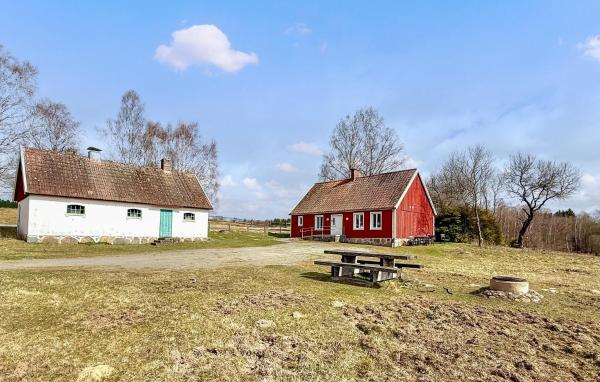 2 Bedroom Awesome Home In Sjöbo - Sjöbo