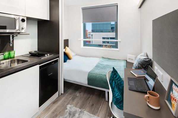 Students Only Bronze Studio Lower Level Islington Residence - Bloomsbury