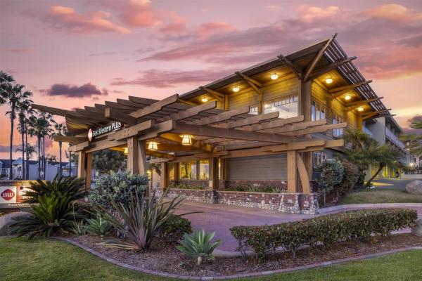 Best Western Plus Beach View Lodge Carlsbad - Oceanside