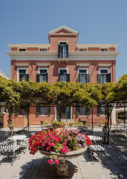 Bella Venezia, Corfu Town