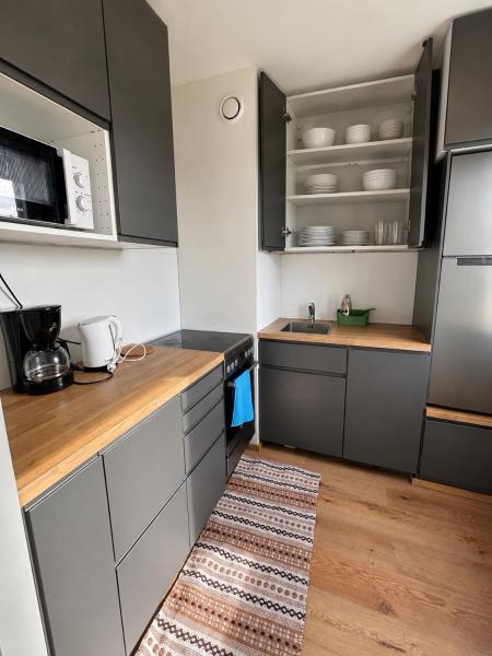 Modern Studio Flat Your Parking Space and Metro Nearby, Helsinky