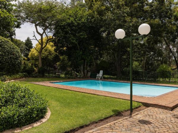27 Charter House - Sandton