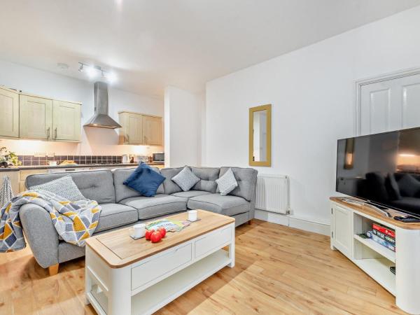 Photo 1 : 2 Bed in Tenby oc-94175