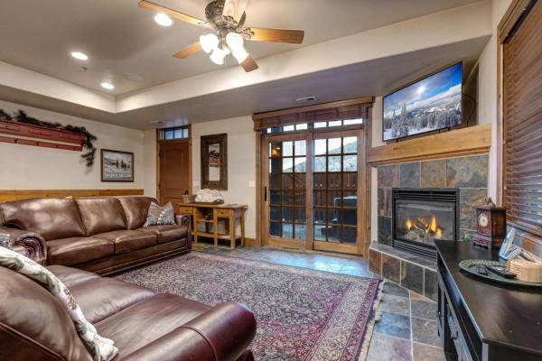 Park City Kbm Resorts Walk To Main Street And To Park City Mountain Hot Tub On Free Citywide Bus Route Single Unit 4 Bedrooms Pps-1416 - Park City, UT