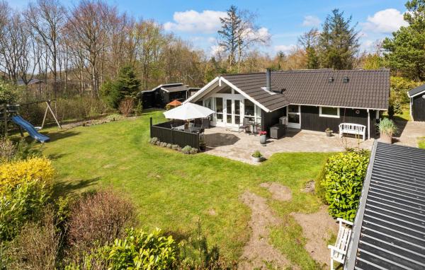 3 Bedroom Stunning Home In Ulfborg - Ulfborg