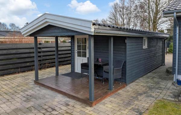 Awesome Apartment In Græsted With Wifi - Dánia