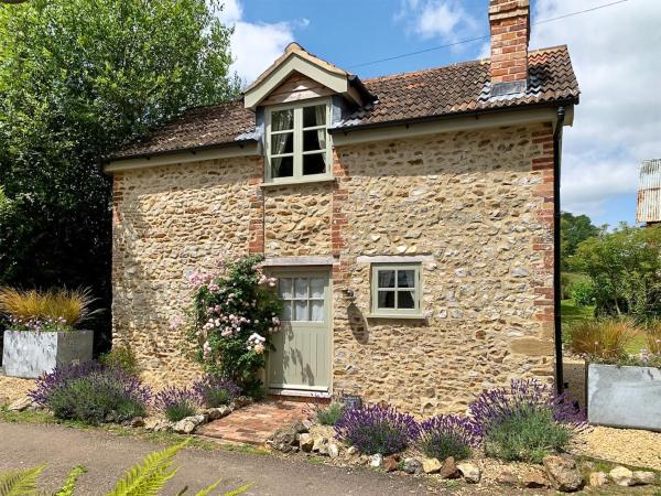 Mill Cottage - Lyme Regis