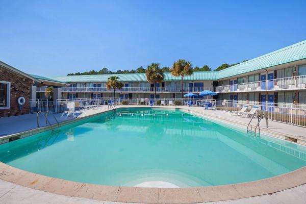 La photo montre l'objet Motel 6-Tifton, GA situé dans la ville de Sylvester.