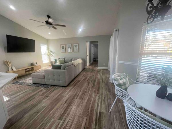 Spacious Home W Heated Pool Smarttvs Pool Table - 리버뷰