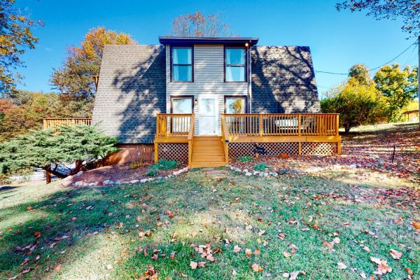 Dock Sun Point - Lakefront Home For Easy Boating, Fishing, Private Dock & Ac/wifi, Dogs Ok! - Smith Mountain Lake, VA
