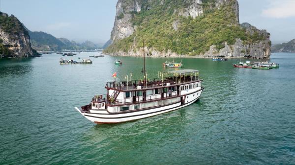 Garden Legend Cruise - Hạ Long