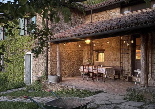 Romantic Vacation Home In Nature, With 3 Bedroooms - Liguria