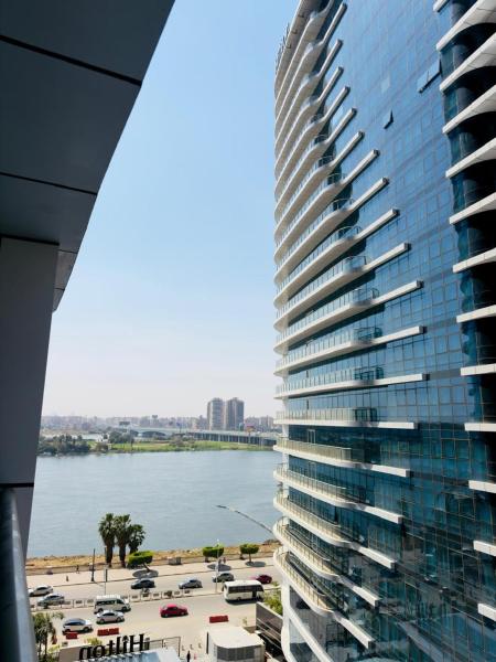 Luxury Nile View Apartment In Hilton Maadi Tower - Cairo
